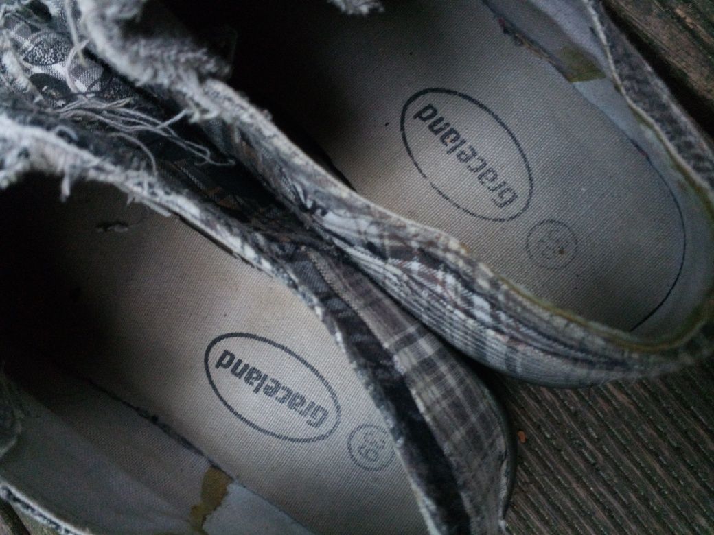 Wygodne bawełniane szare tenisówki w kratkę Graceland wkładane 39