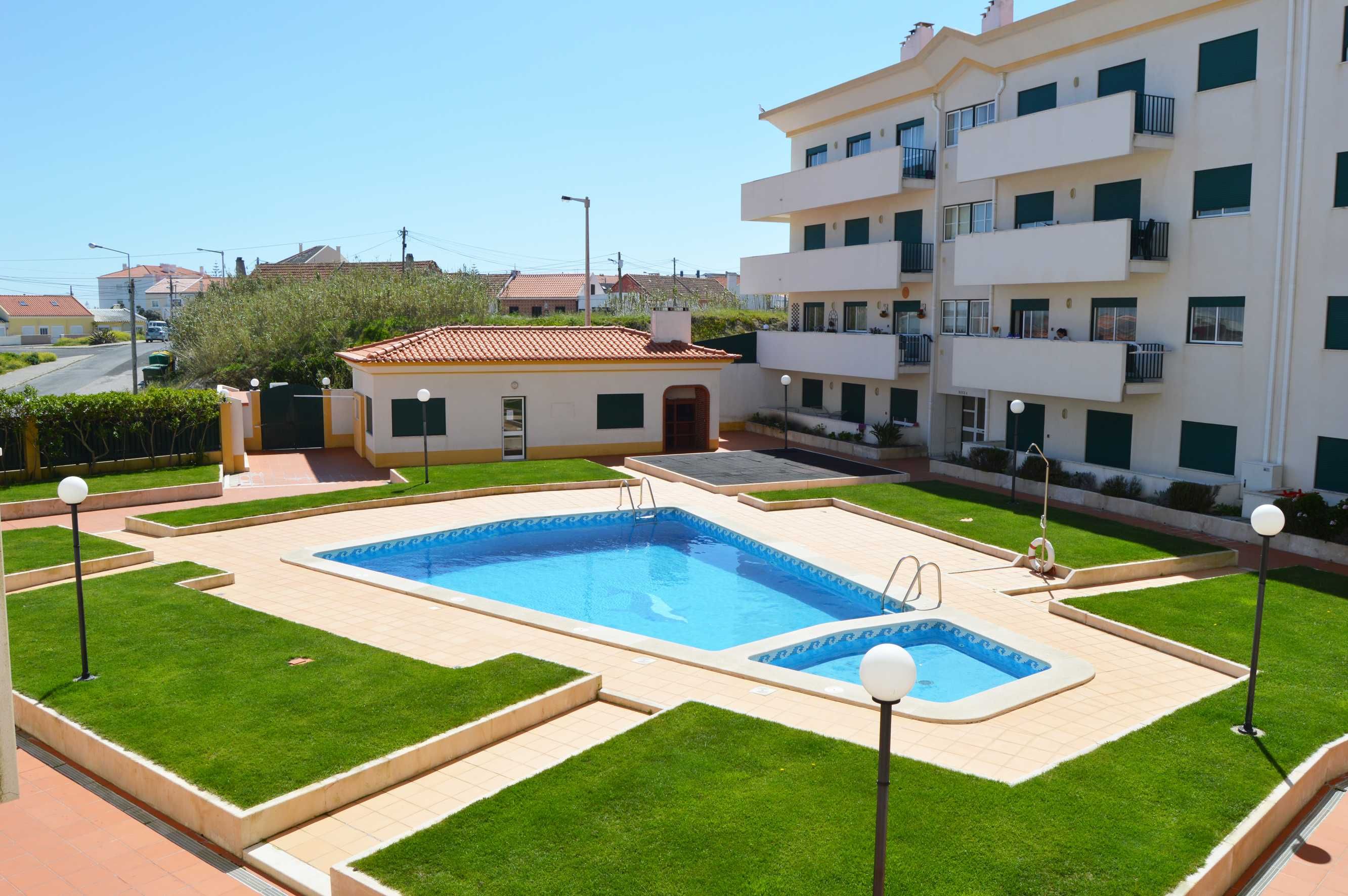 Apartamento T3 com Piscina em Peniche – Vista Mar e Perto da Praia