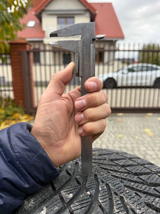 Koła zimowe BMW X5 G05 Michelin Latitude Alpin + 1 felga V-Spoke