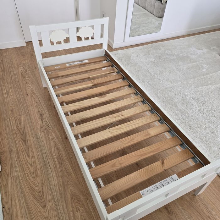 Cama de criança ikea KRITTER das ovelhas