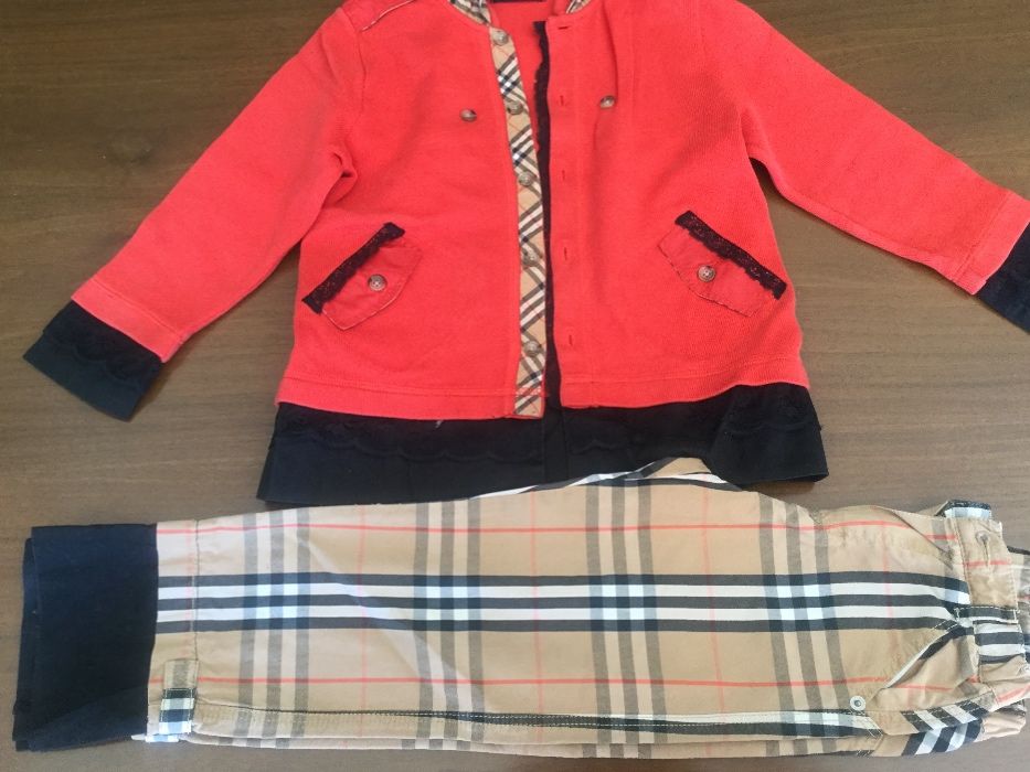 Conjunto casaco e calças Burberry