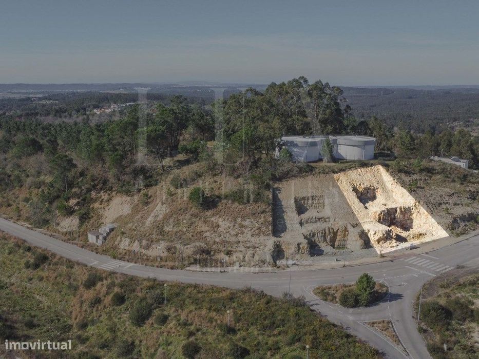 Terreno com Projeto Aprovado | Cernache
