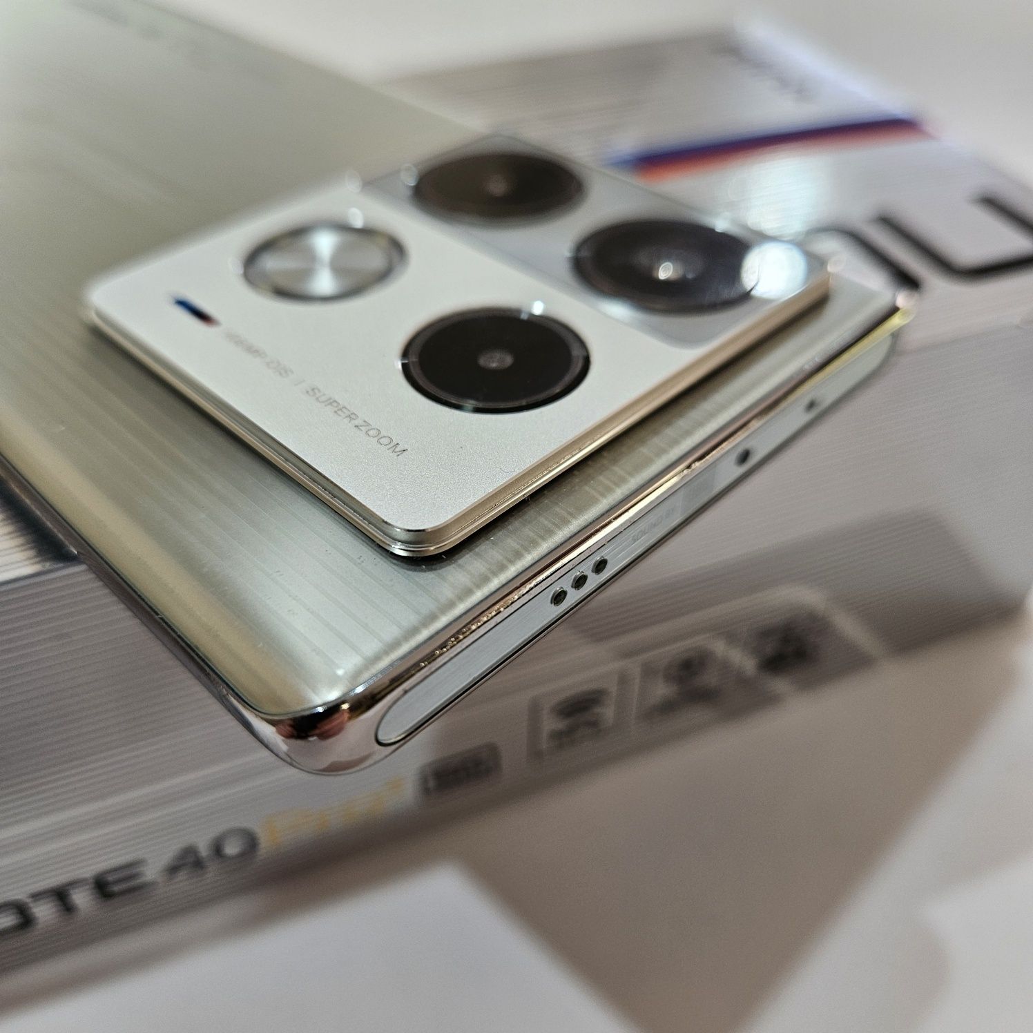 Infinix Note 40 Pro+ BMW Edition – 12/256 GB – Stan idealny