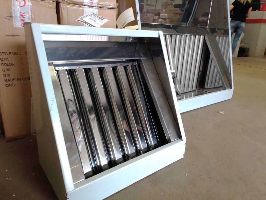 Вытяжной зонт. Вытяжка.Зонт на кухню. Вентиляция. Жестянщик.