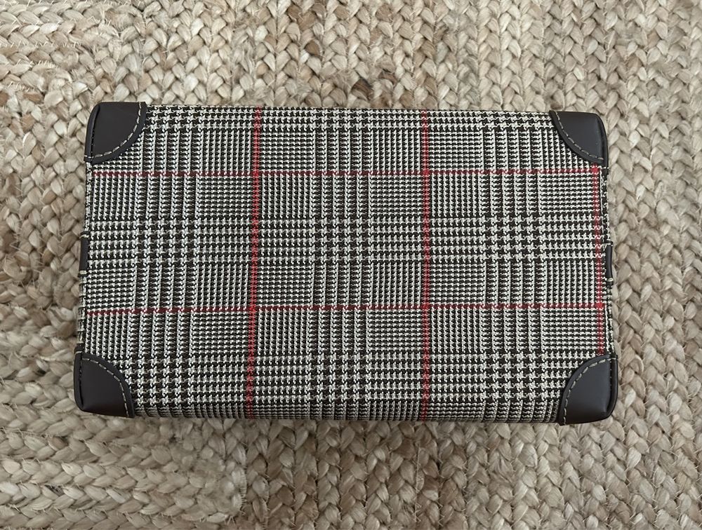 Necessaire com pega
