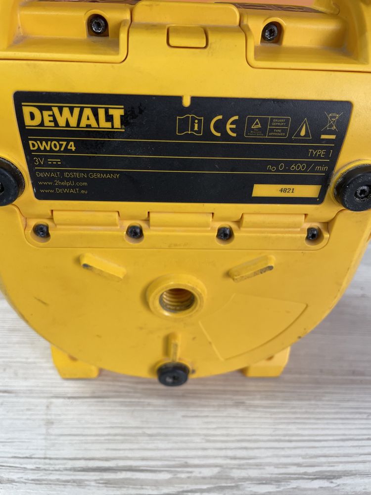 Лазер ротационный DeWALT DW074