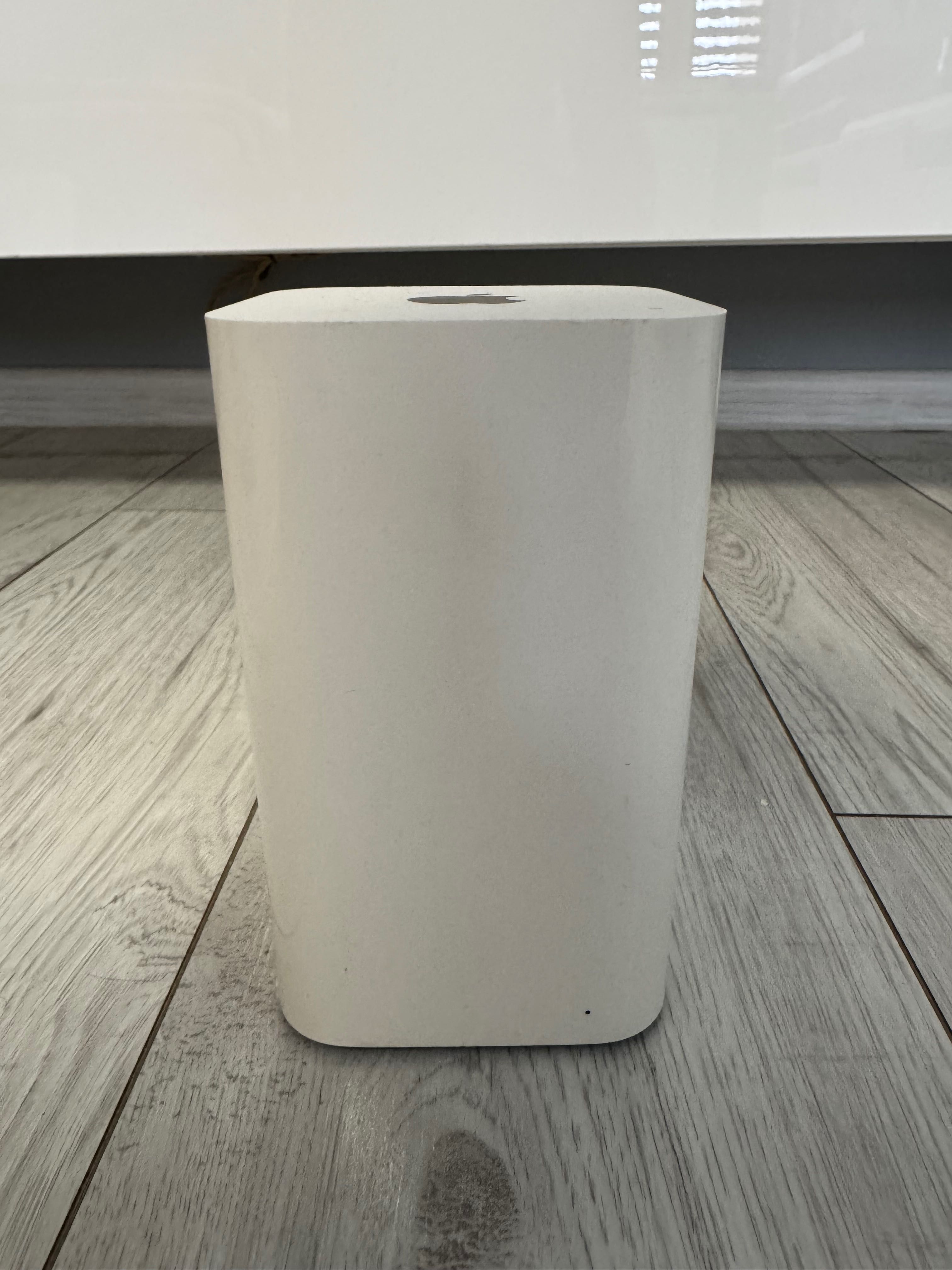 Router Apple AirPort Time Capsule 2 TB 802.11ac Model A1470 ME177/ZA