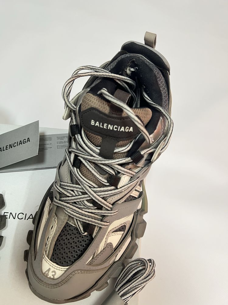 Кроссовки кросівки Balenciaga Track grey white opium archive 43s