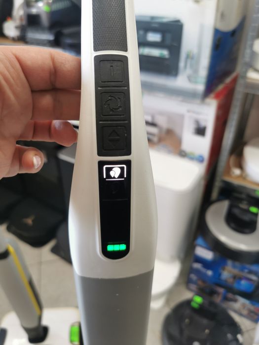 Mop elektryczny Karcher FC7 Cordless Premium z podświetlaniem