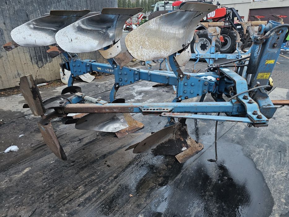 Pług Obrotowy 3 skibowy Ażurowy kuhn Frost