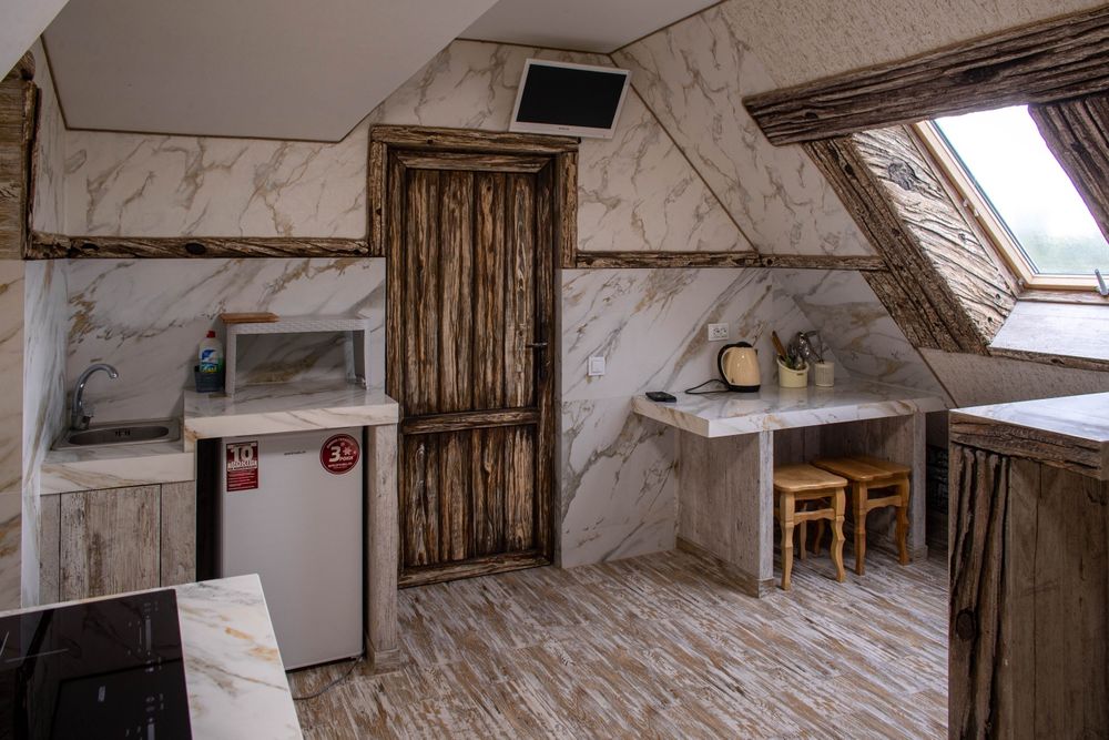 Три кімнатна в центрі старого міста.