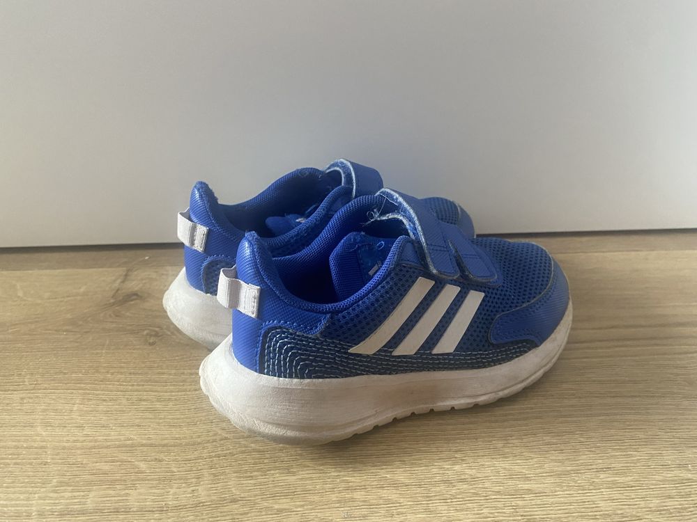 Buty adidas niebieskie chłopięce r. 26