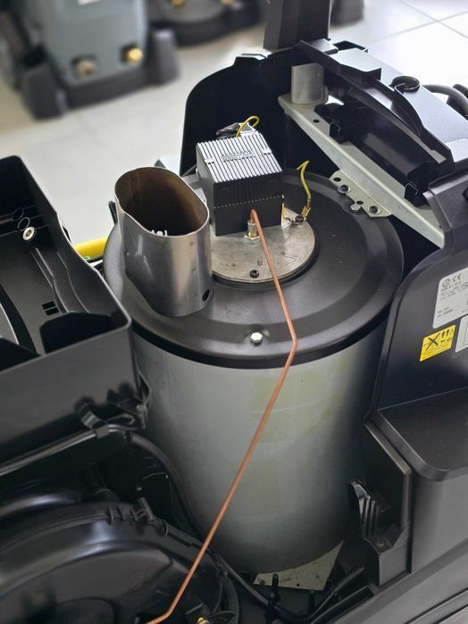 MYJKA ciśnieniowa na gorącą wodę  KARCHER HDS 5/12 C  230V GWARANCJA