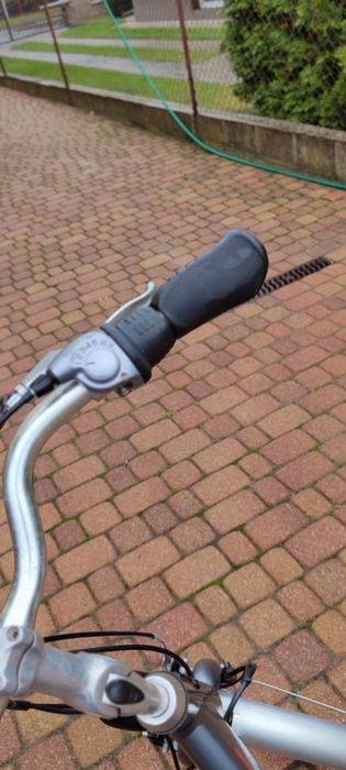 Sorzedam rower elektryczny GIANT twist lite