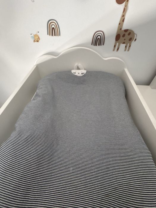 Muda fraldas em madeira para comoda