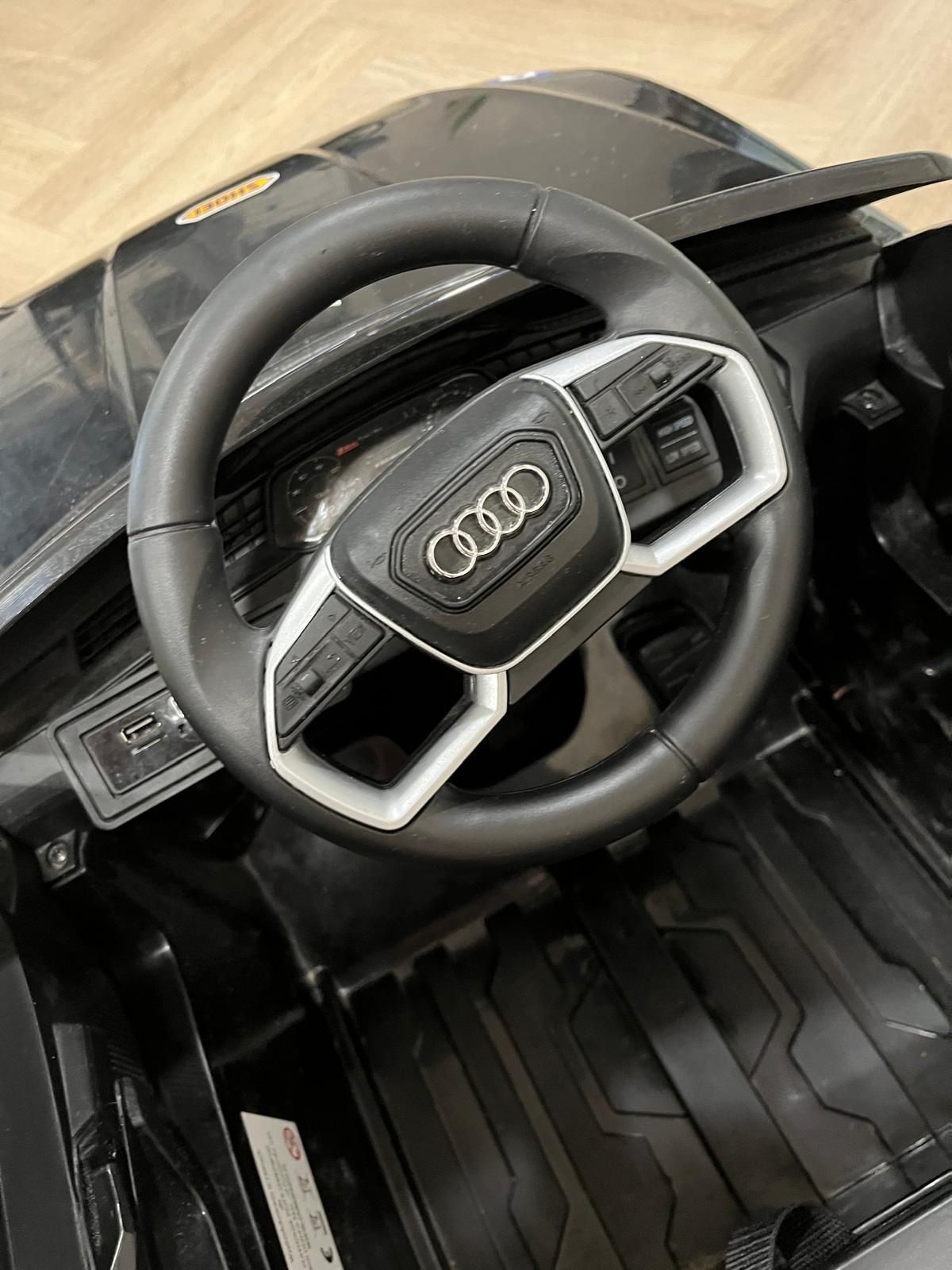 Samochód akumulatorowy elektryczny audi e-tron 12V