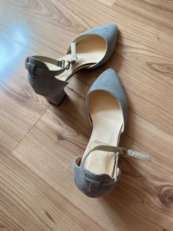 Buty szare czółenka na klocku słupku szpic wesele komunia chrzciny