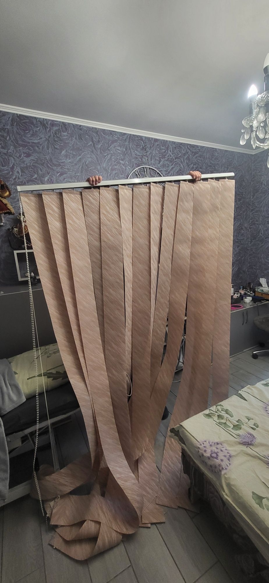 Жалюзі вертикальні тканинні 
Продаються в