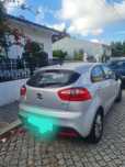 Kia Rio 1.1 CRDi 2012 – Motor avariado – Ideal para peças ou mecânico
