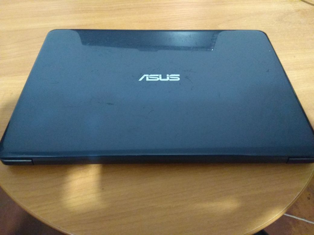 Нетбук, хромбук Asus Chromebook