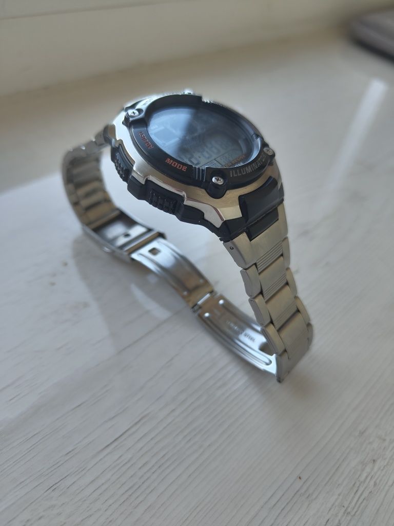 Casio AE2000W 3199 на запчастини