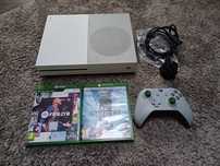Xbox one S 500gb + 2 gry