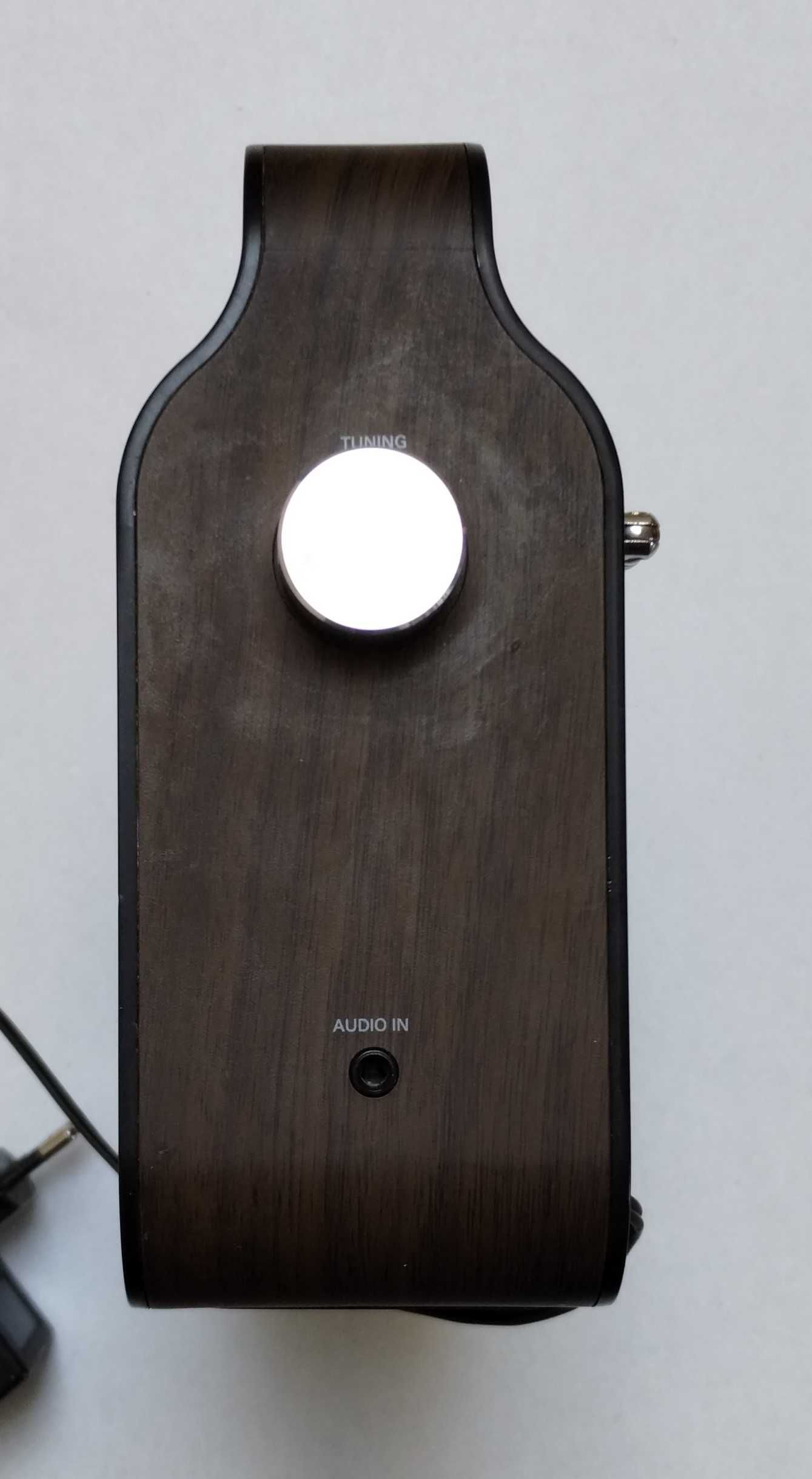 Radio Philips AE2800/12 odbiera fale długie, średnie i UKF, zasilacz