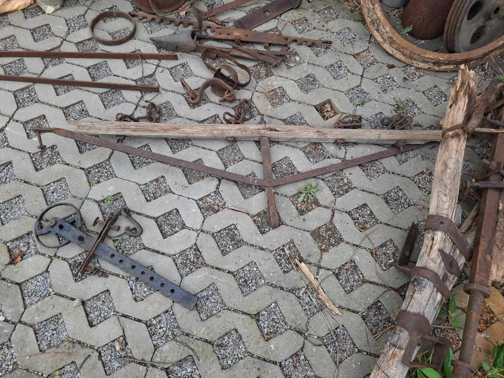 Stare części od zaprzęgu konnego