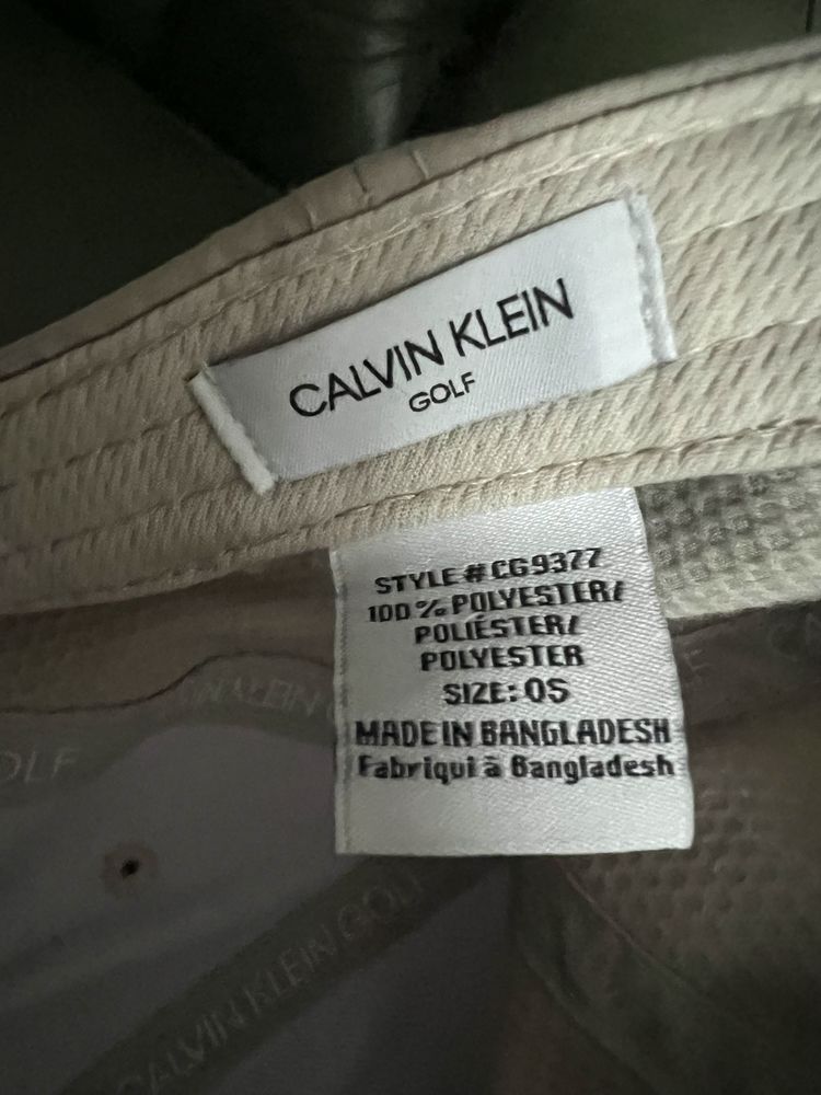 Czapka z daszkiem Calvin Klein CK golf beżowa