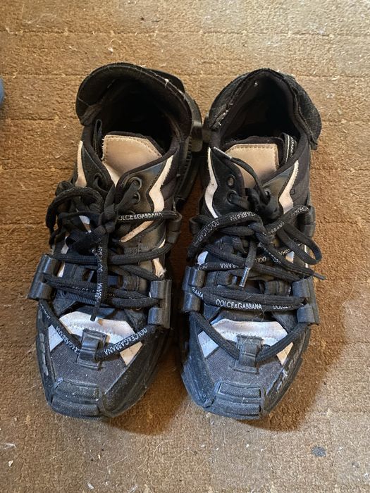 Стильні кросівки в хорошому стані dolce & gabbana