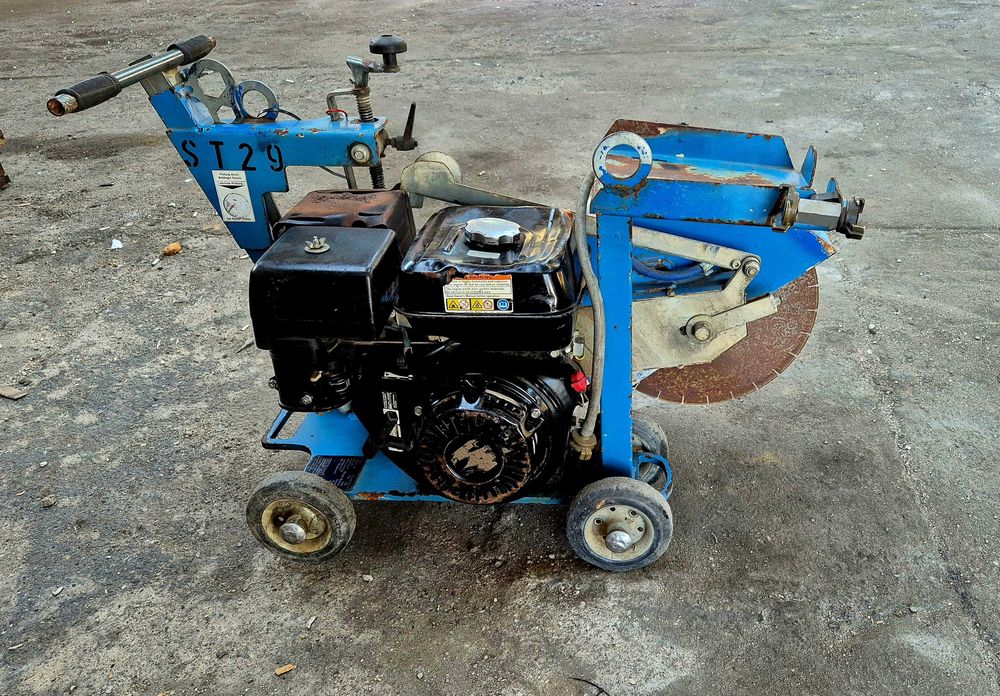 Przecinarka piła jezdna Lissmac fFS 400 frezarka do asfaltu betonu Spa