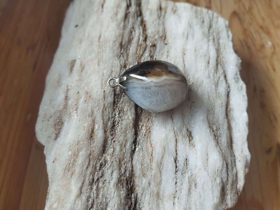 Kwarc dymny prawdziwy kamień szlachetny naturalny zawieszka