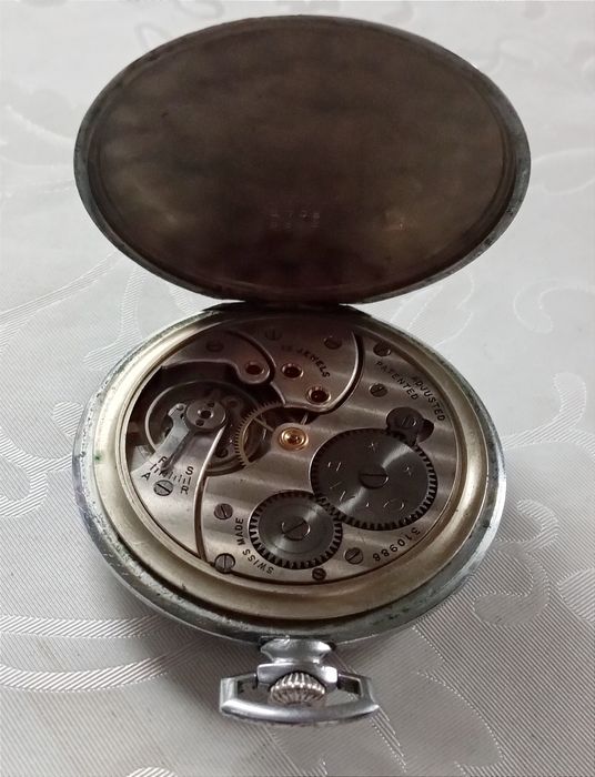 Zegarek Cyma Prima 16 kamieni.