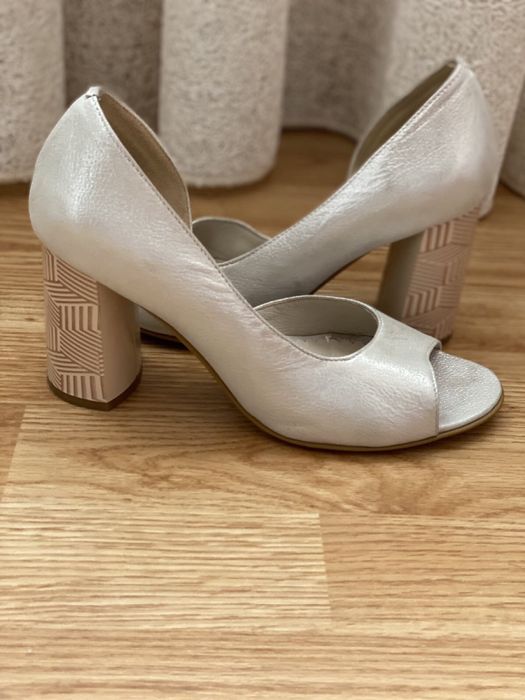 Свадебное платье, весільна сукня, платье кекс, трубы