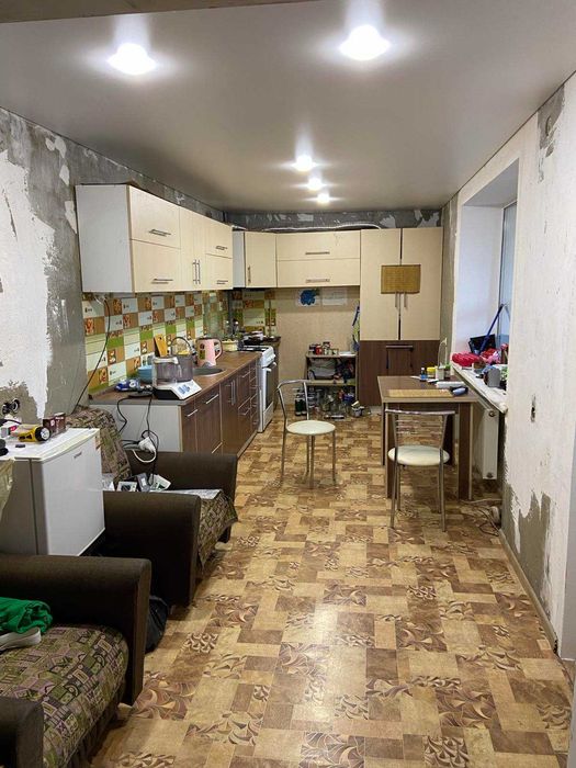 Продам 3 трьох кімнатну квартиру площею 117 кв. м.