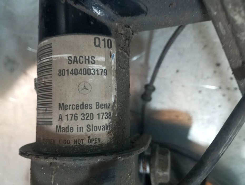 Amortecedor frente esquerdo MERCEDES-BENZ Classe A (W176)