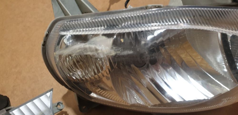 Фара передня Suzuki Burgman 200