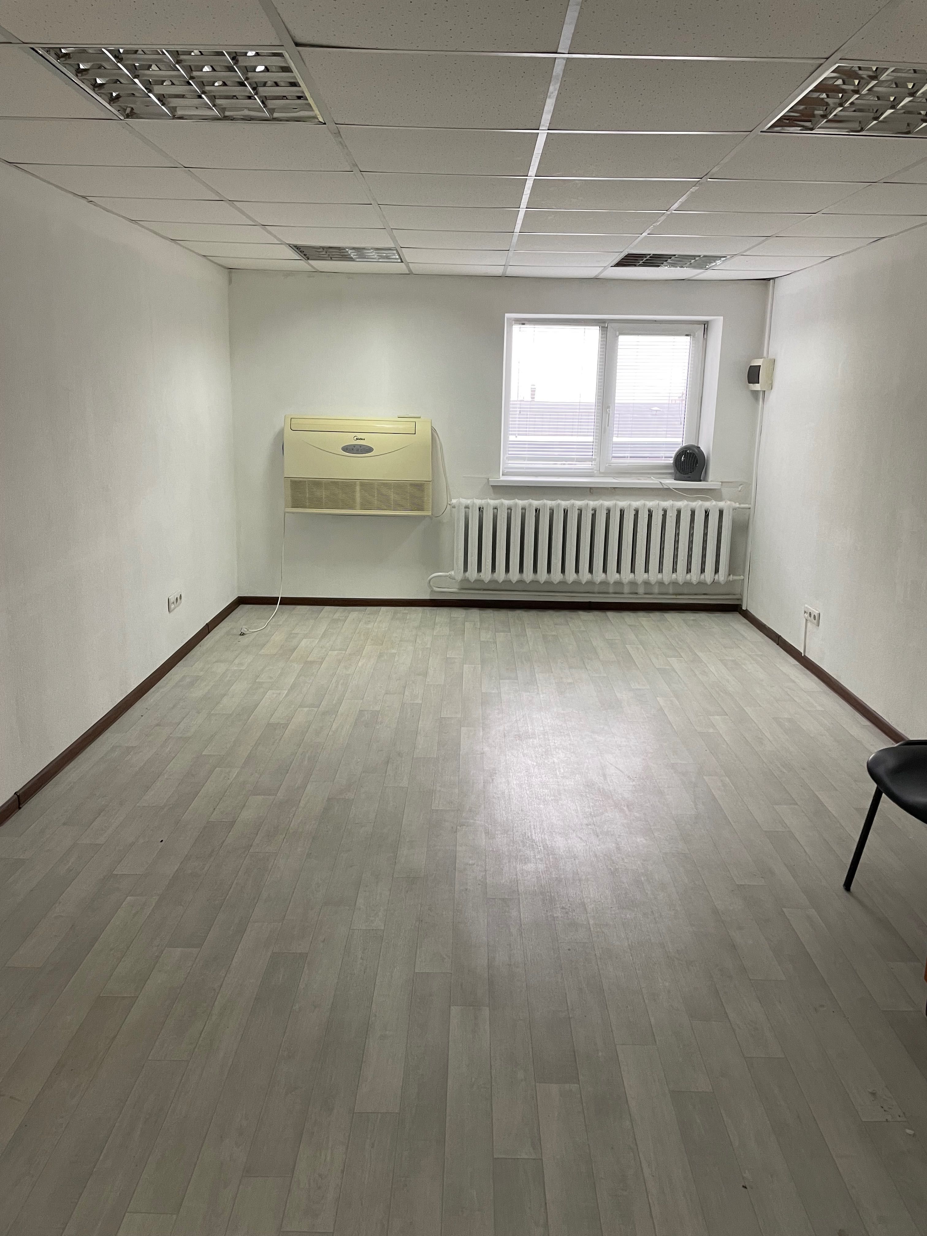 Офис 28 кв.м рядом с м. Ботанический Сад, пр. Науки
