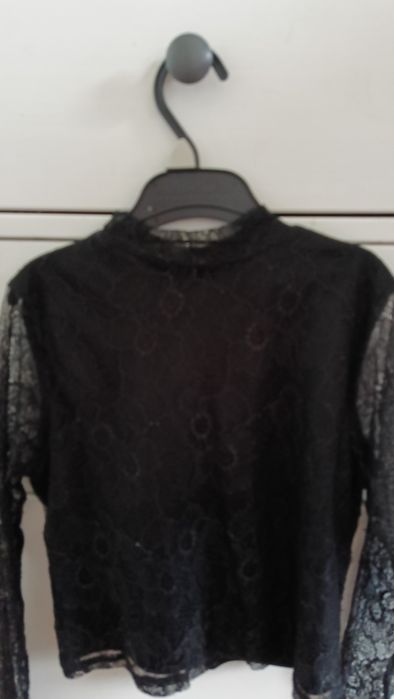 Czarna koronkowa bluzka 134/140