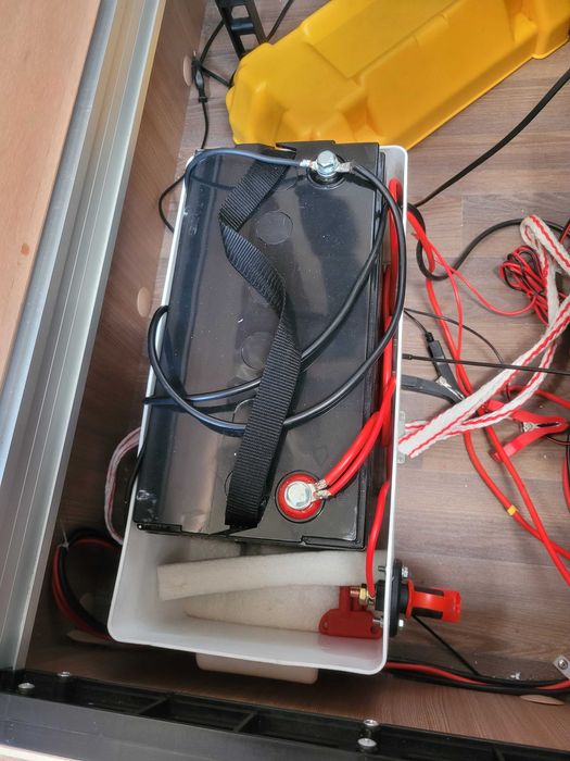 Przyczepa kempingowa Burstner PREMIO 485TK 6 osobowa DMC 1200