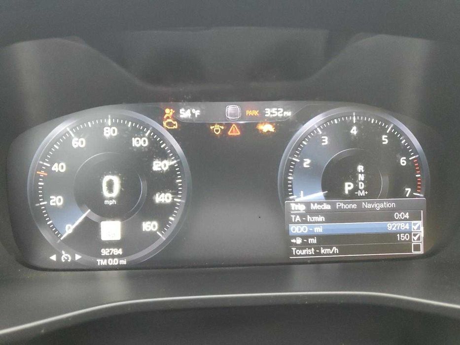 Volvo XC40 T5 R-DESIGN 2020г.