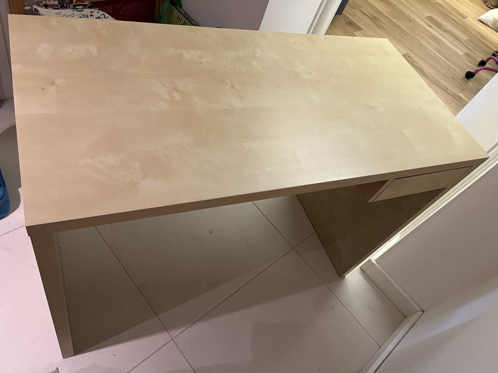 Biurko Ikea z szufladą 105x50