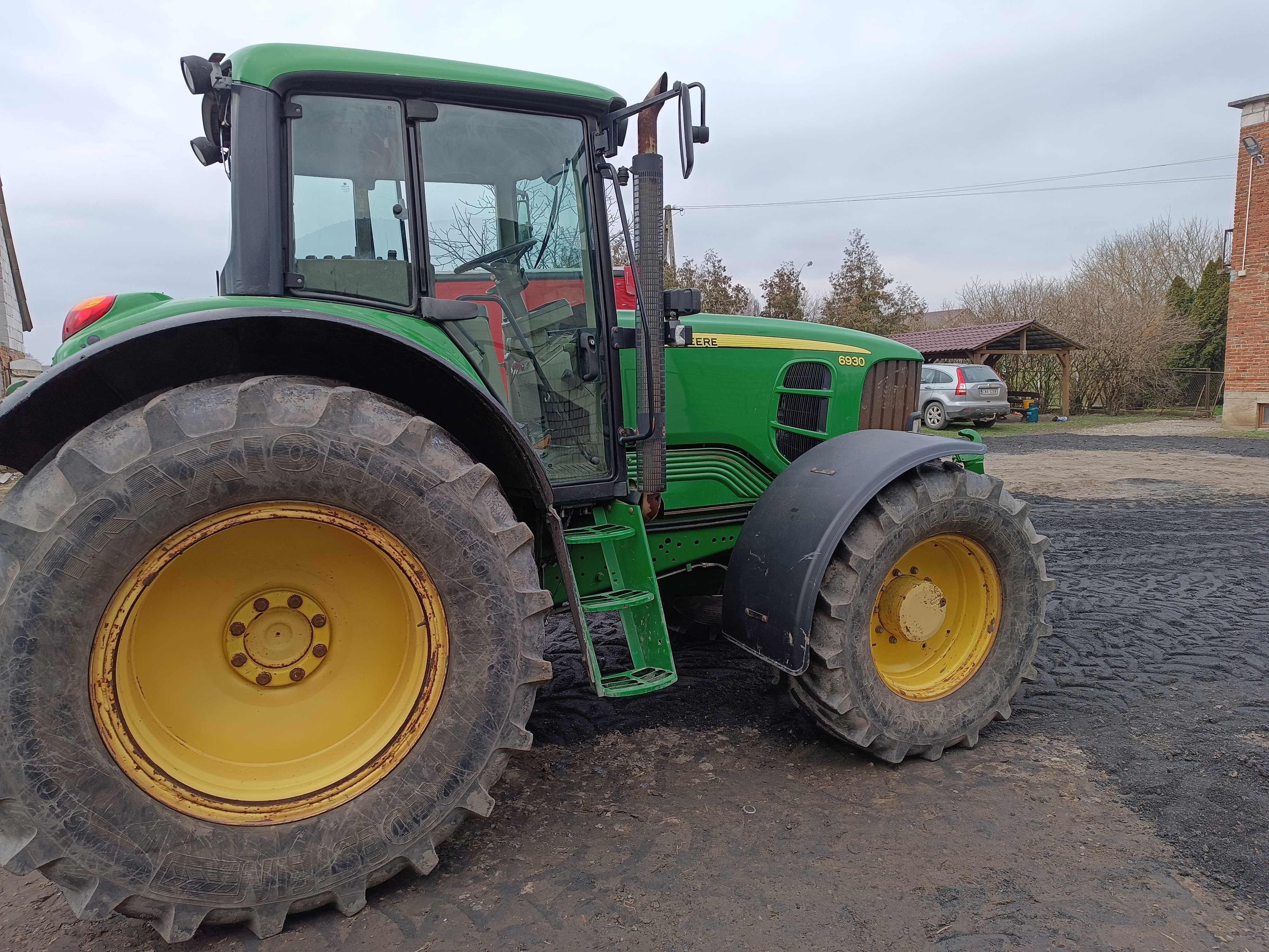 John Deere  6930,  rok 2012,   9700 mth, sprowadzony, zarejestrowany.