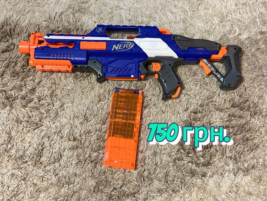 Играшкові пістолети Nerf