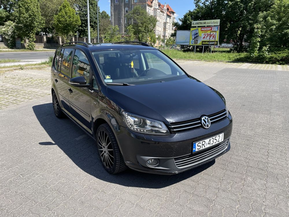 Volkswagen Touran 2.0 TDI 140 DSG Match 7 osób