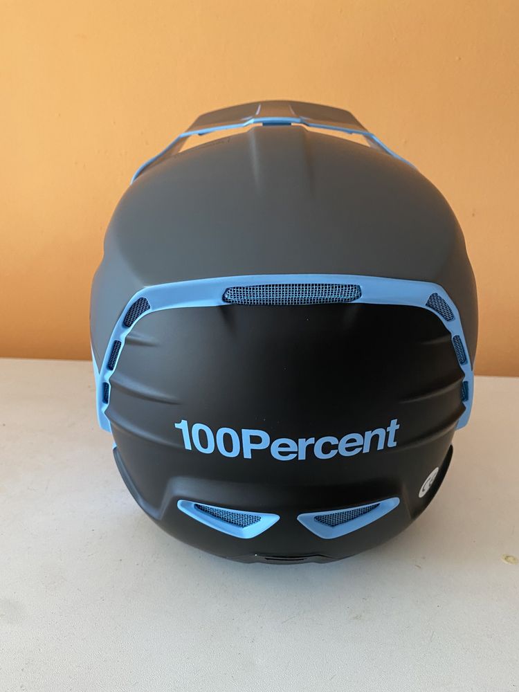 Capacete 100% Aircraft novo a estrear