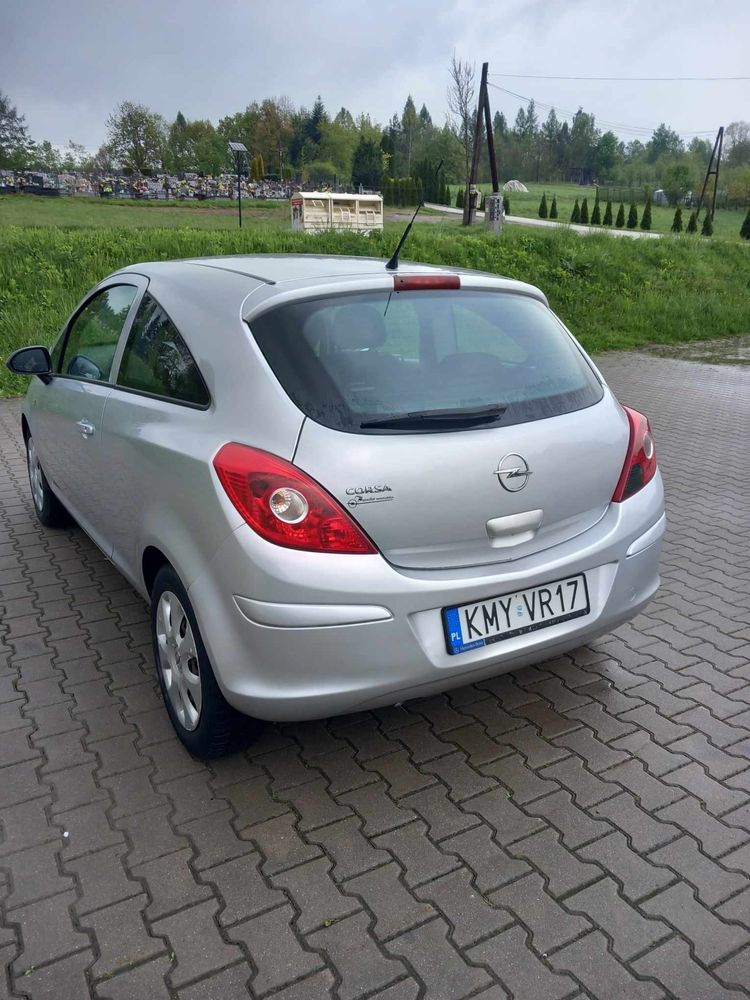 Opel corsa 1.2 benzyna