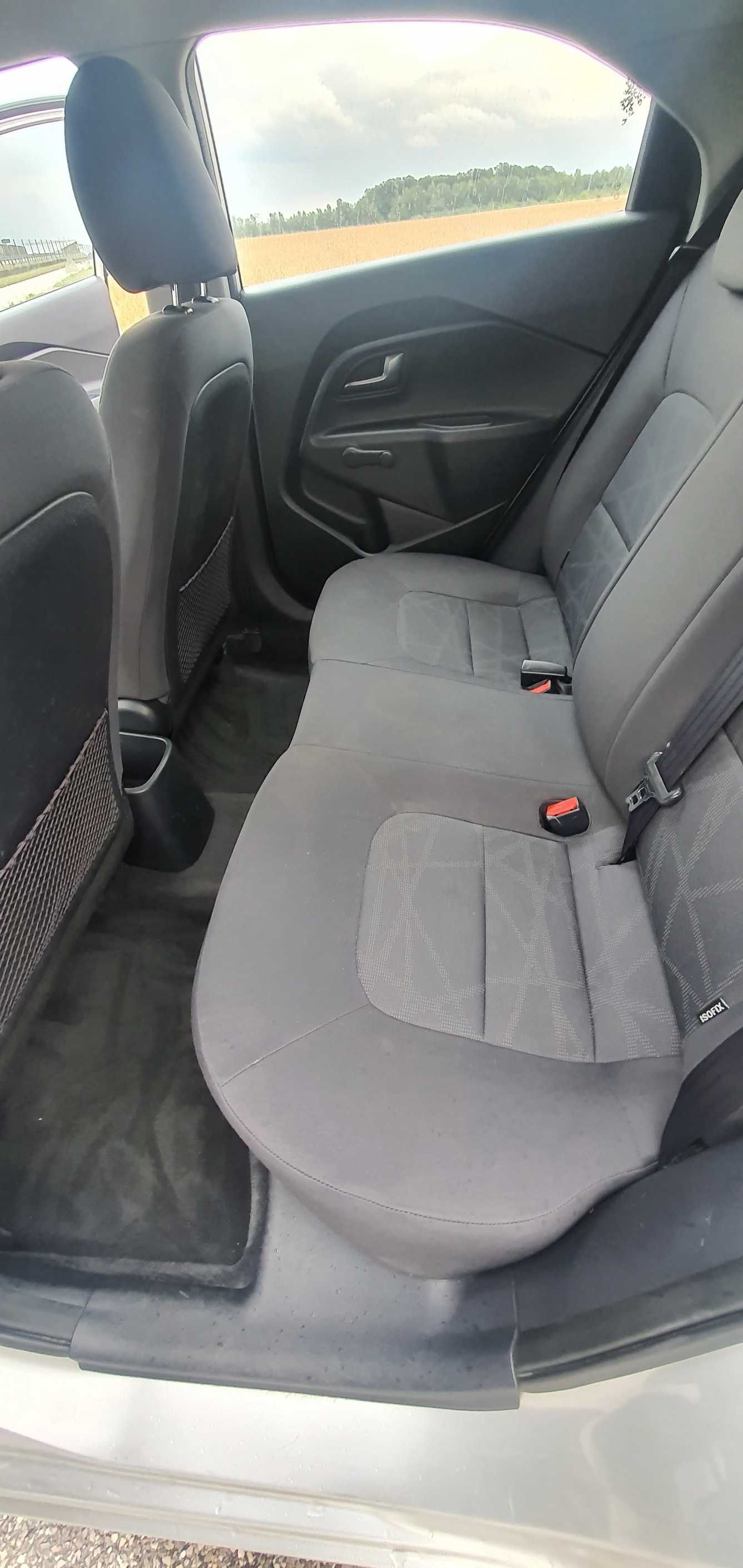 Kia Rio/Bezwypadkowa/ Polska Salon/Mały przebieg