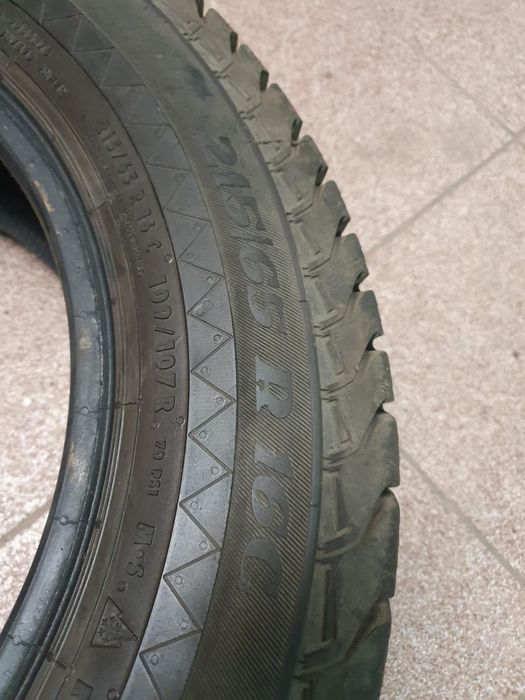 Komplet opon zimowych  215/65 R16C