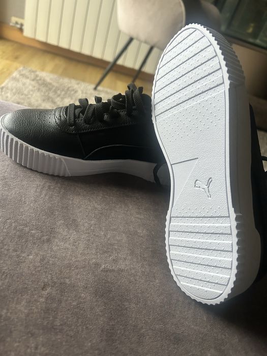 Sapatilhas puma usadas uma vez